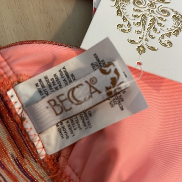 🌴 BECCA Swim Top 🌴Bikini padded beautiful NWT! Size Small - Picture 8 of 10